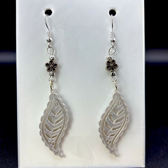 Leaf Earrings - Picture 5 of 6